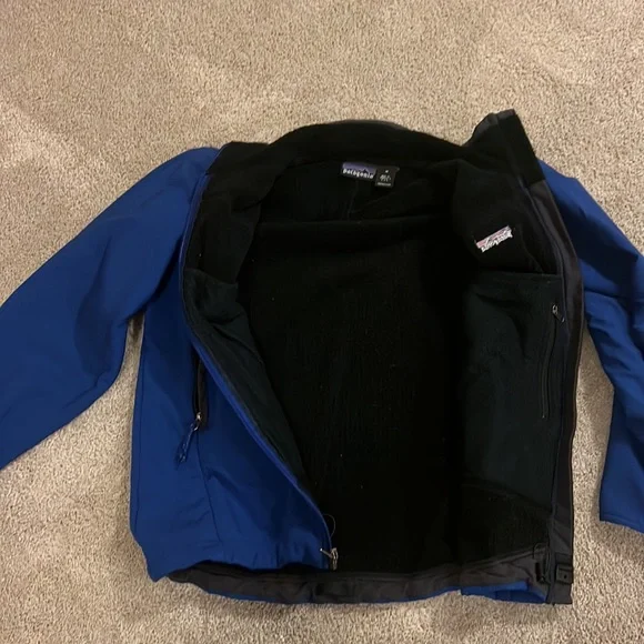 Patagonia fleece lined soft shell - Picture 4 of 4
